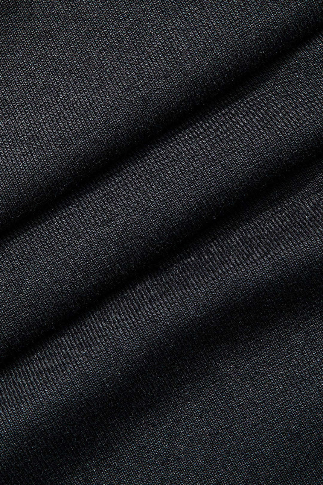 Robe longue sexy à bretelles ajourées, charme moderne et créativité