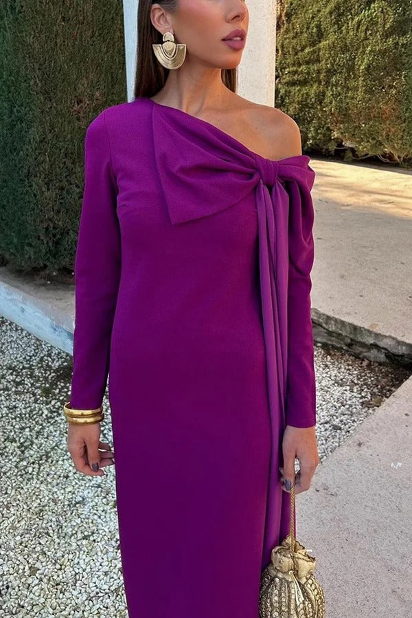 Robe longue Vanessa unie à manches longues, coupe ajustée, surdimensionnée, avec nœud papillon