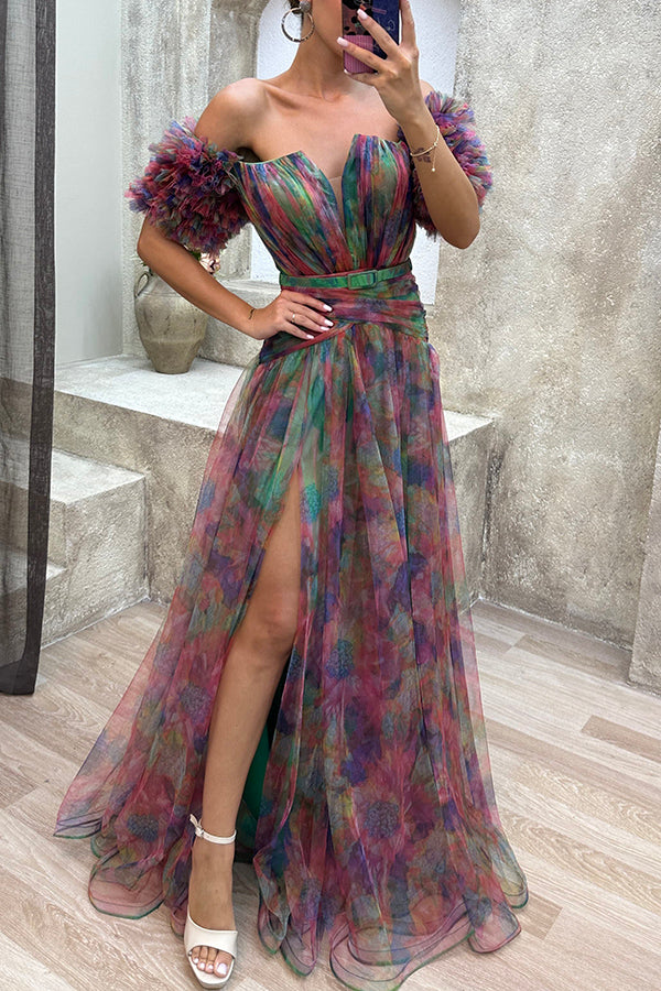She Owns It – Maxi-Abendkleid aus Netzstoff mit Tüll, gestuften Ärmeln, gerüschten Schlitzen