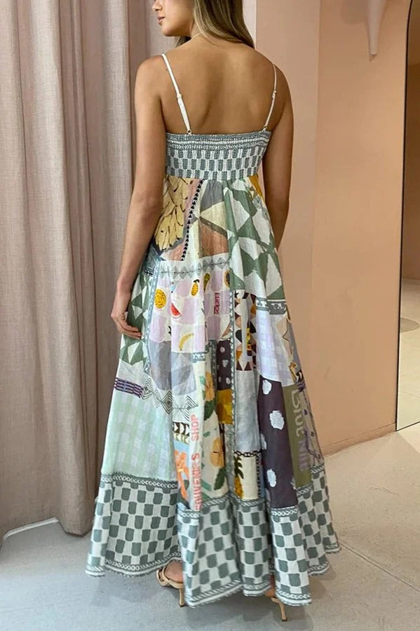 Wonderful Weekend – Midikleid aus Leinenmischung mit einzigartigem Aufdruck, gesmokten Rückentaschen