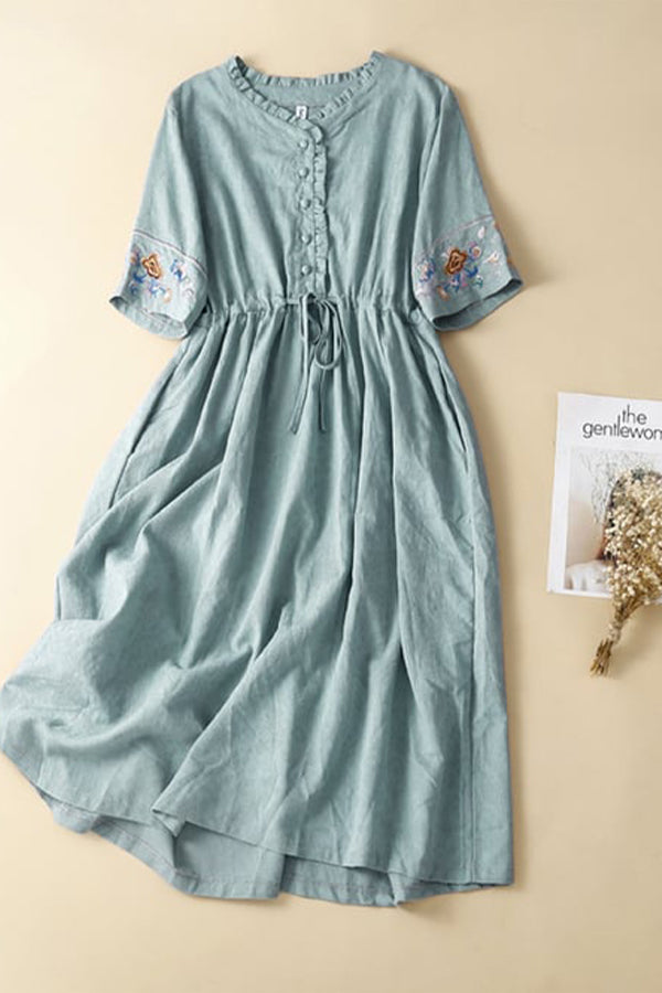 Langes, lockeres Kleid aus Baumwolle und Leinen