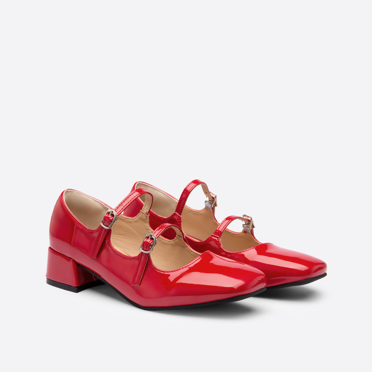 Flache Mary Janes im Vintage-Stil mit quadratischer Zehenpartie