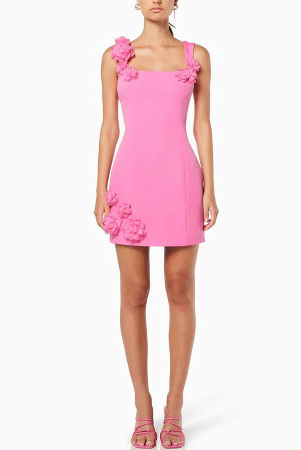 Crush on You – Minikleid mit Rosenapplikation und quadratischem Ausschnitt und breiten Trägern