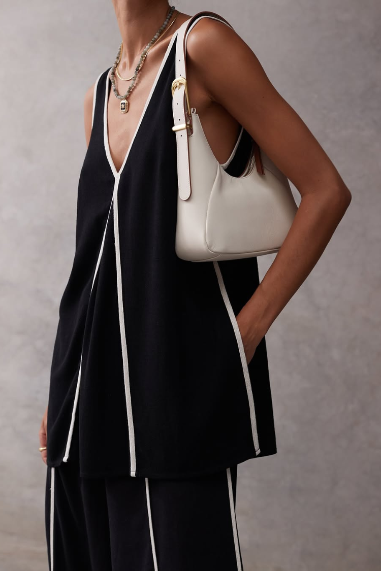 Vera A-Linien-Tanktop mit kontrastierenden Paspeleinsätzen und Hose mit weitem Bein und elastischer Taille