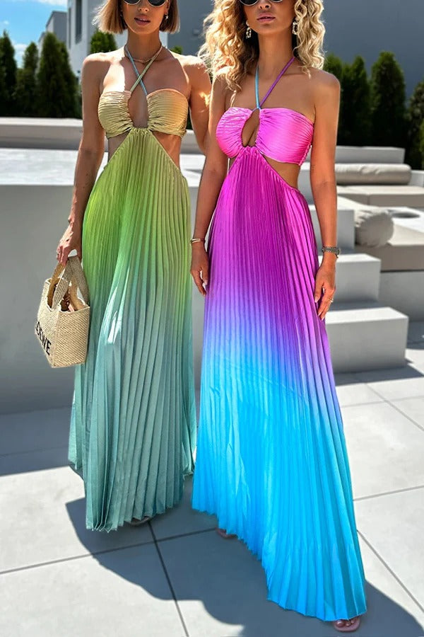 Préparez-vous à une magnifique robe longue plissée à imprimé dégradé et découpes dos nu