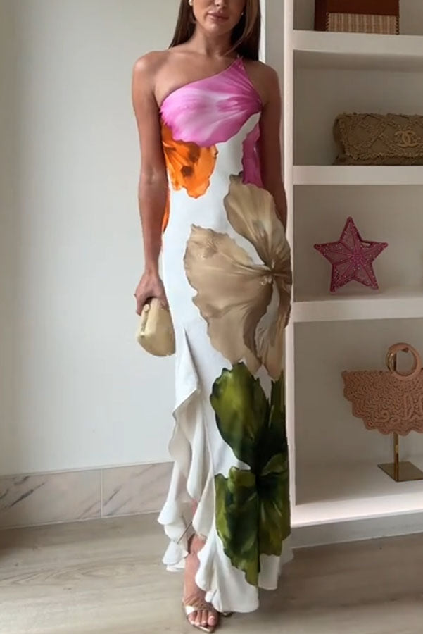 Maxi-Slip-Kleid mit Blumenmuster und einer Schulter sowie seitlichen Rüschen