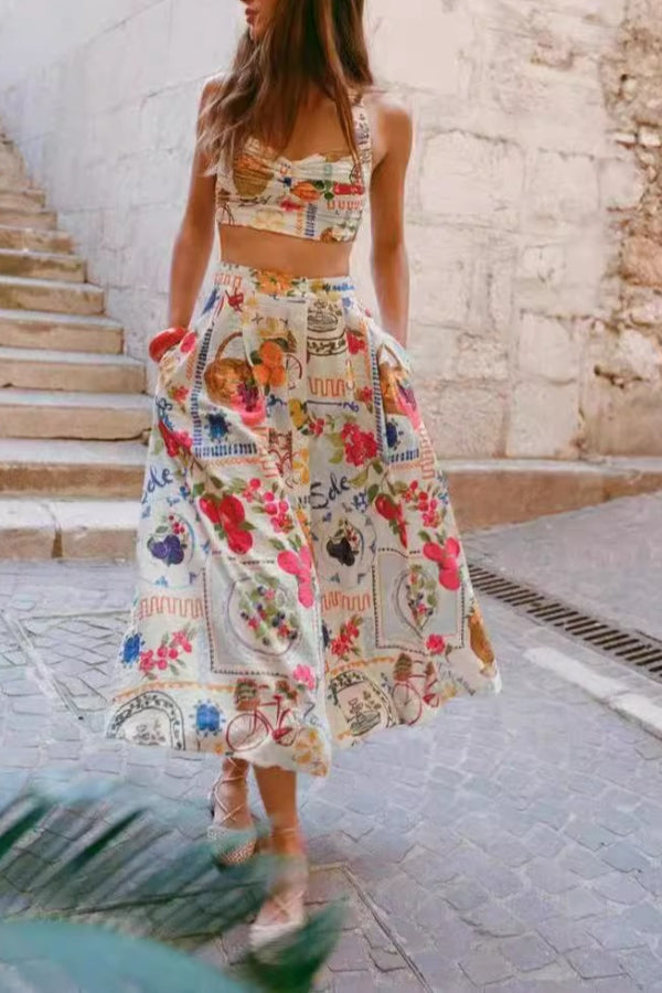 Modisches Freizeitweste-Midikleid mit Hosenträgern und personalisiertem Aufdruck