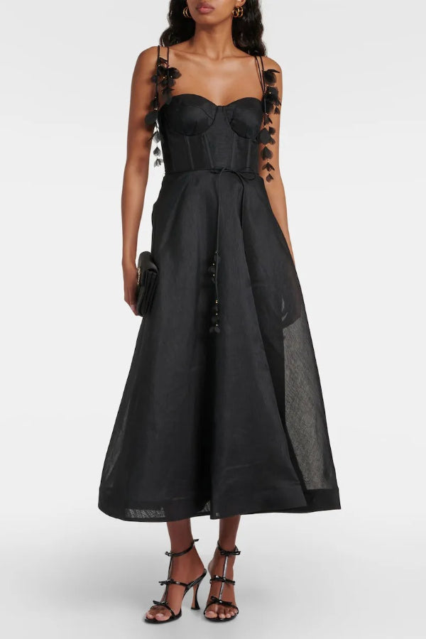 Explore Elegance – Midikleid aus Leinenmischung mit Applikationen, herzförmigem Ausschnitt und gesmoktem Rücken