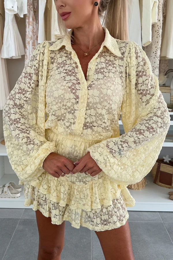 Ensemble chemisier à manches longues ballon en dentelle Nicola et jupe-short superposée à taille élastique