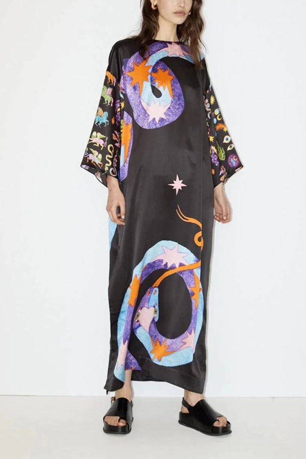 Mostly Magic Satin Maxikleid mit einzigartigem Druck und Schlitz, entspannt, für den Urlaub