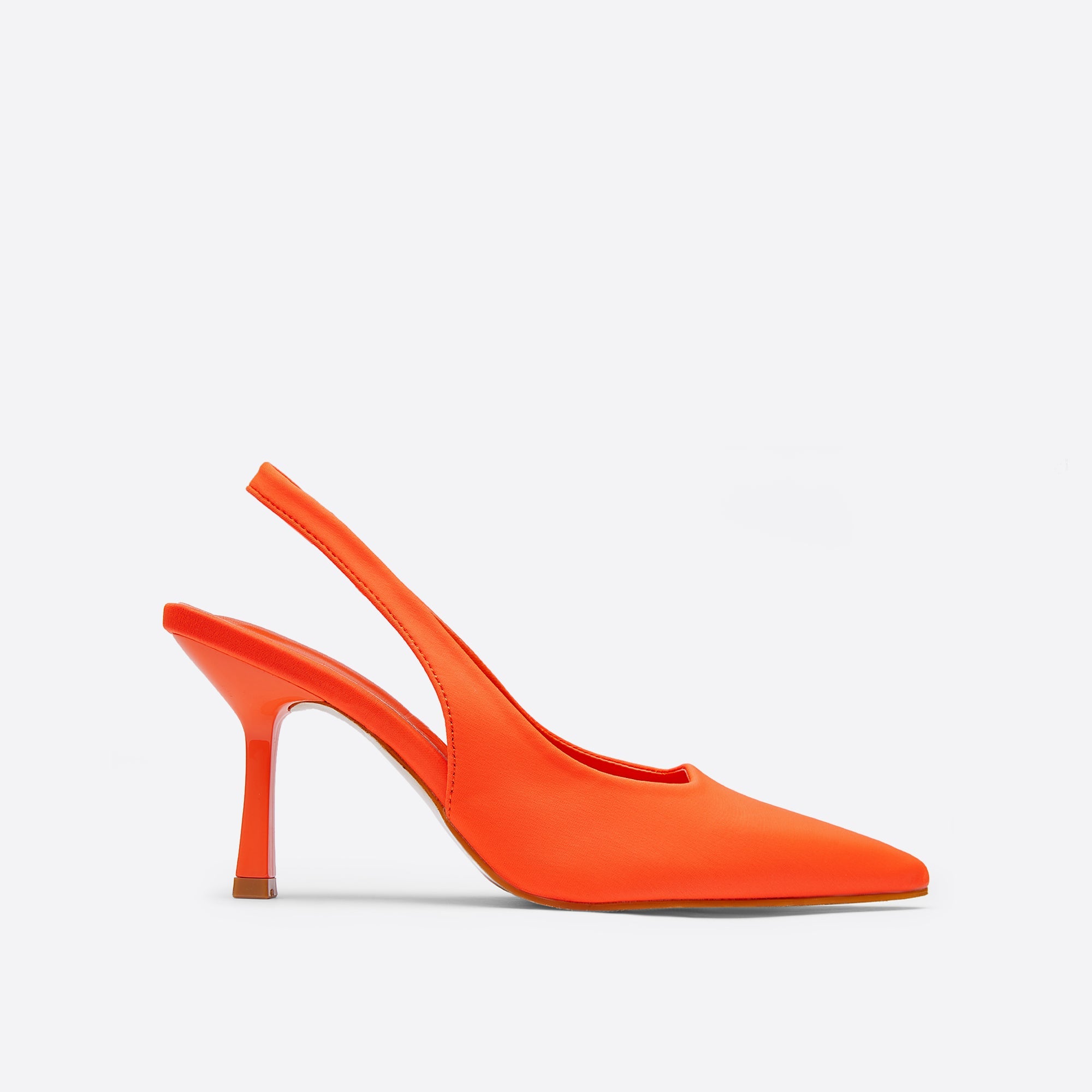 Pumps mit spitzer Zehenpartie