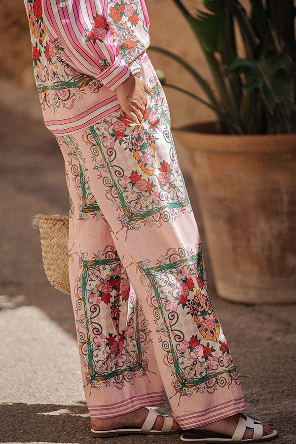 Set mit lockerer Bluse mit Blumenmuster und Taschen und elastischer Taille