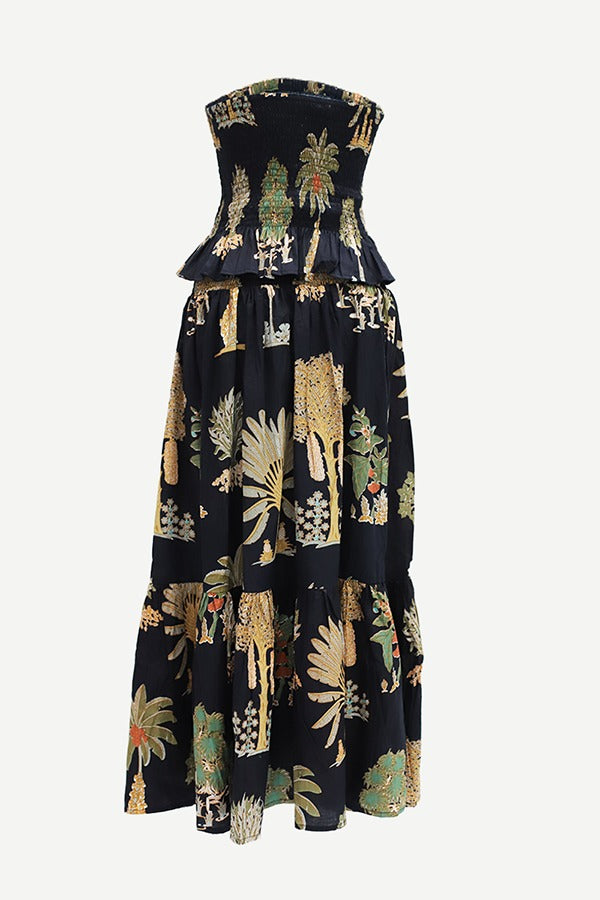 Kattie Set mit gesmoktem Bandeau-Oberteil mit botanischem Print und gestuftem Maxirock mit elastischer Taille