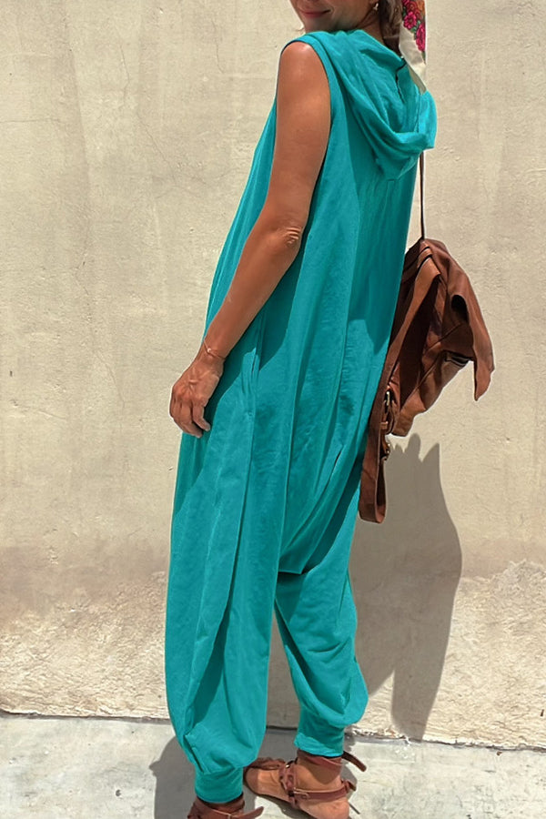 Let's Chill – Lockerer Jumpsuit mit Taschen und halbhoher Knopfleiste und Kapuze