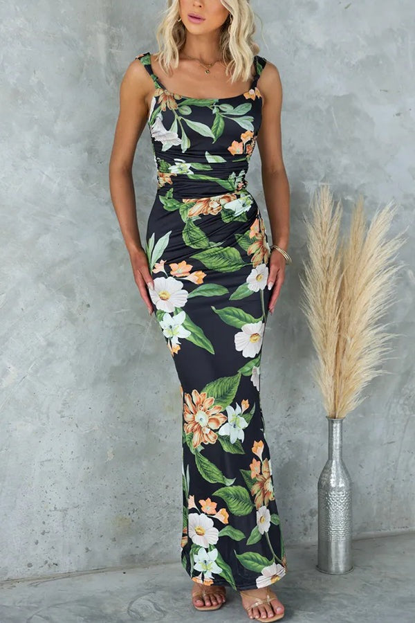 Robe longue extensible froncée à imprimé floral Enslee, encolure dégagée