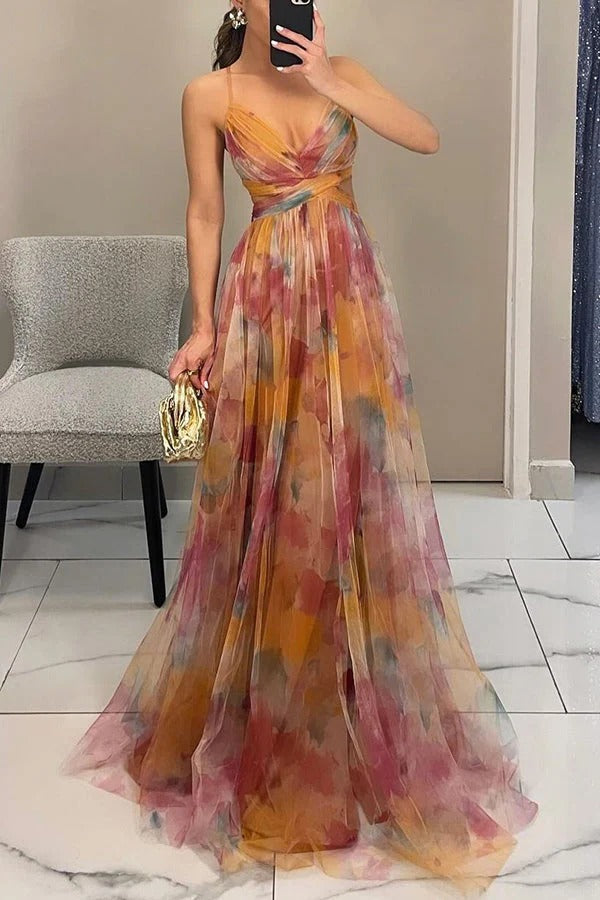 Robe longue Giselle en tulle à imprimé floral, découpe à la taille et lacets dans le dos
