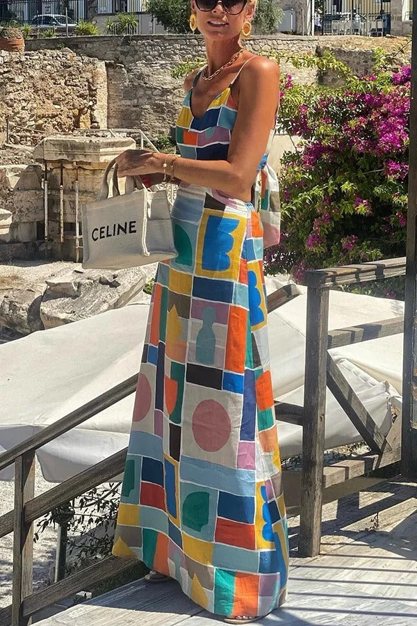 Alma – Maxikleid aus Leinenmischung mit einzigartigem, farbenfrohem Print, Cut-out auf der Rückseite und Bindeband