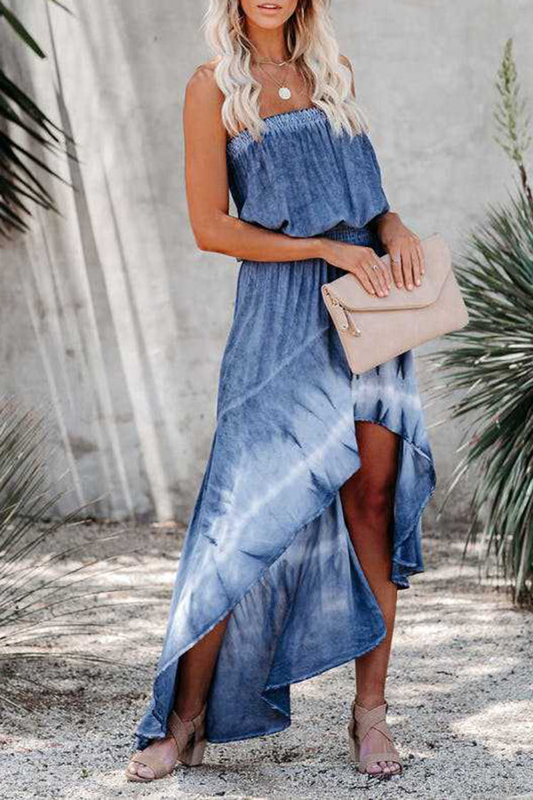 Robe longue irrégulière à épaules dénudées et tie-dye