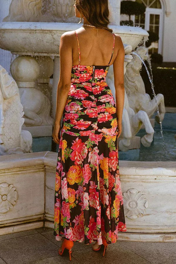 Anzug „Acadia“ aus bedrucktem Crop-Top und gerüschtem Schlitzrock