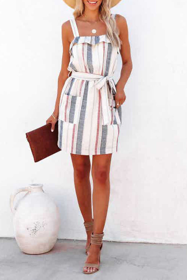 Minikleid mit Sling-Taille, gestreiften Taschen