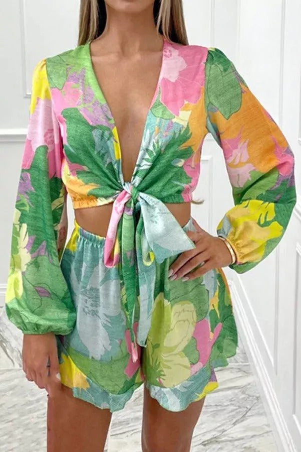 Glowing Girl – Shorts-Anzug mit abstraktem Print und Bindeband vorne