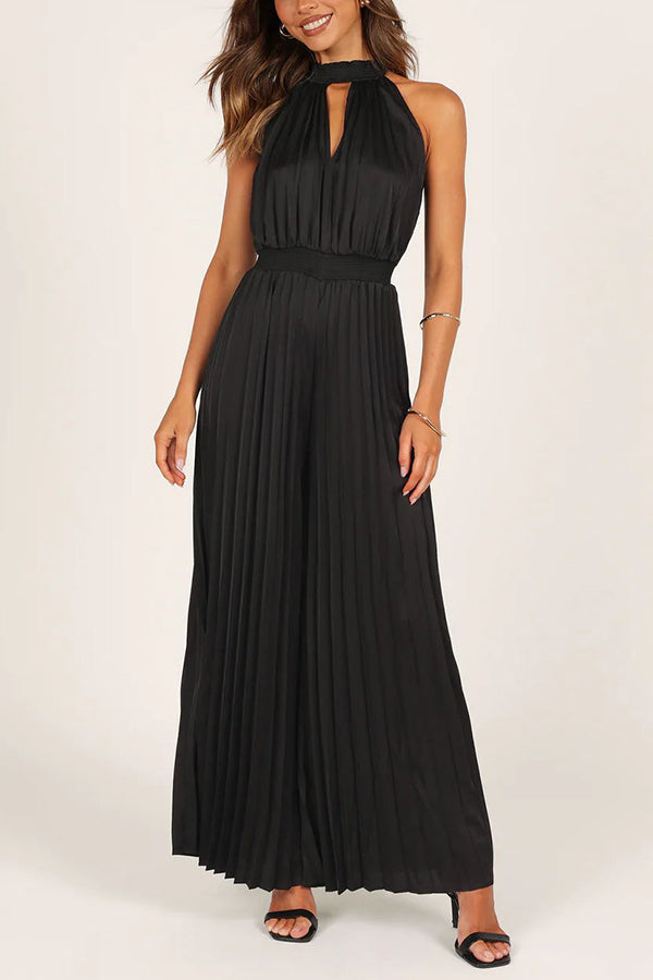 Callie Satin-Jumpsuit mit Neckholder, Cut-Out-Ausschnitt, plissiertem Bund und elastischer Taille