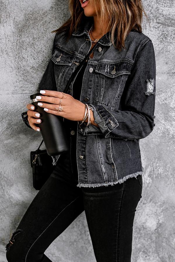 Jeansjacke mit Distressed-Revers, Saumknöpfen und offenem Saum