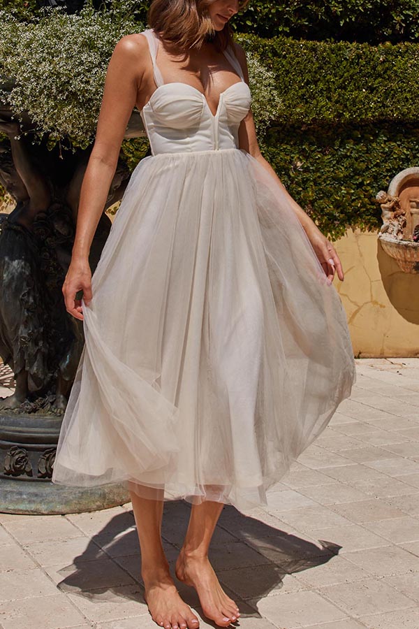 Classy Event – Tüll-Midikleid mit herzförmigem Ausschnitt und Schnürung am Rücken