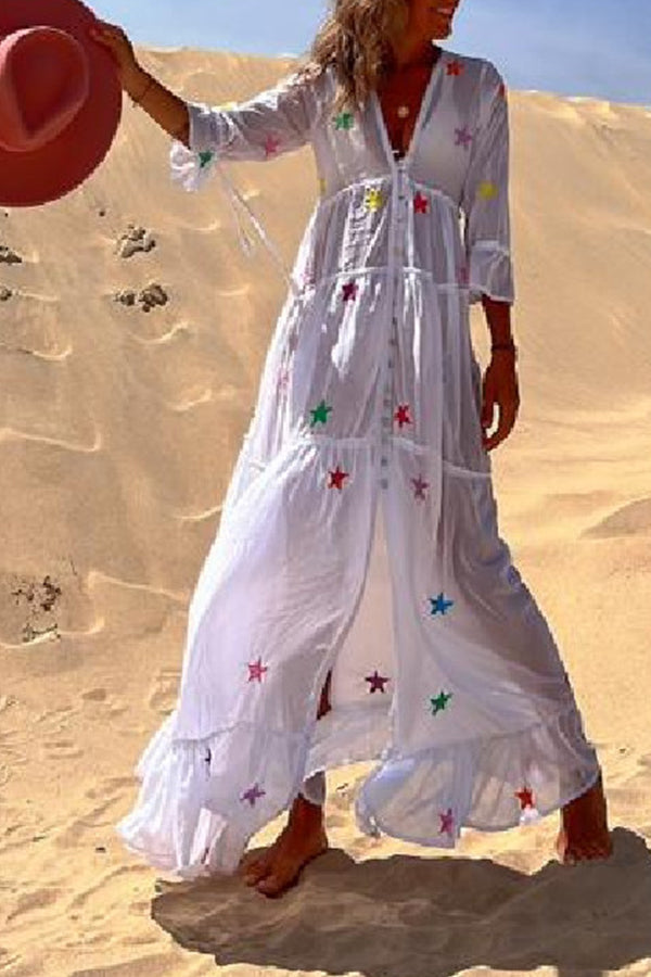 Robe longue plissée à col en V et étoiles blanches Kenan