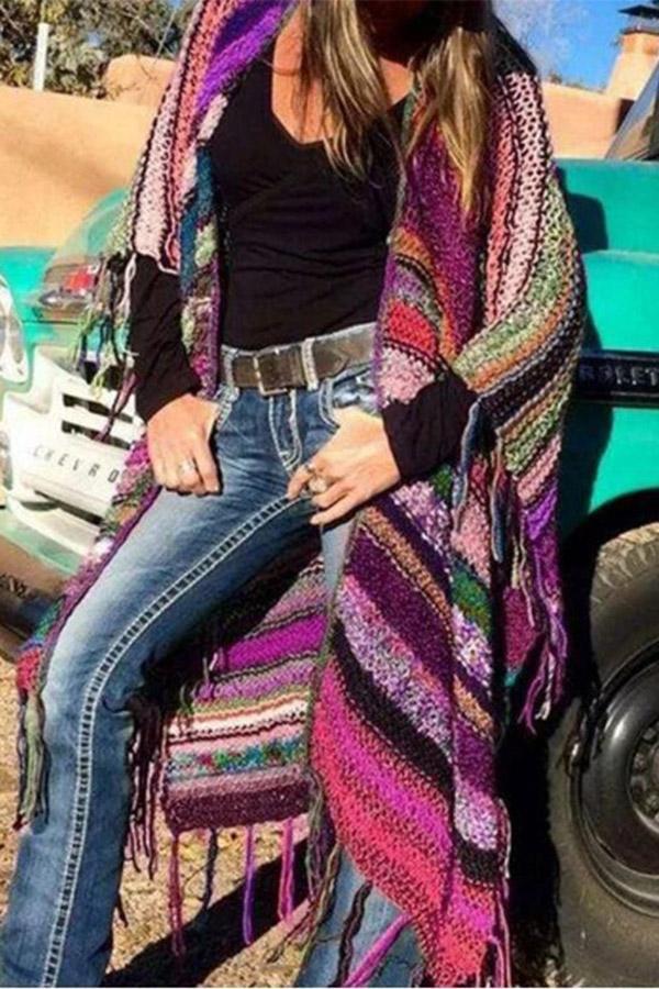 Mittellanger handgestrickter Cardigan mit Quasten und ohne Kragen im Bohemian-Stil