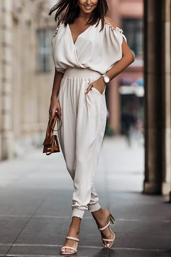 Wonderful Ideas – Jumpsuit mit Rüschen und kalter Schulterpartie