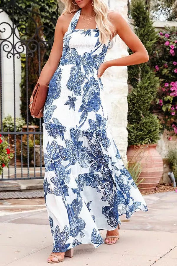 Calling Your Name – Gesmoktes Neckholder-Maxikleid