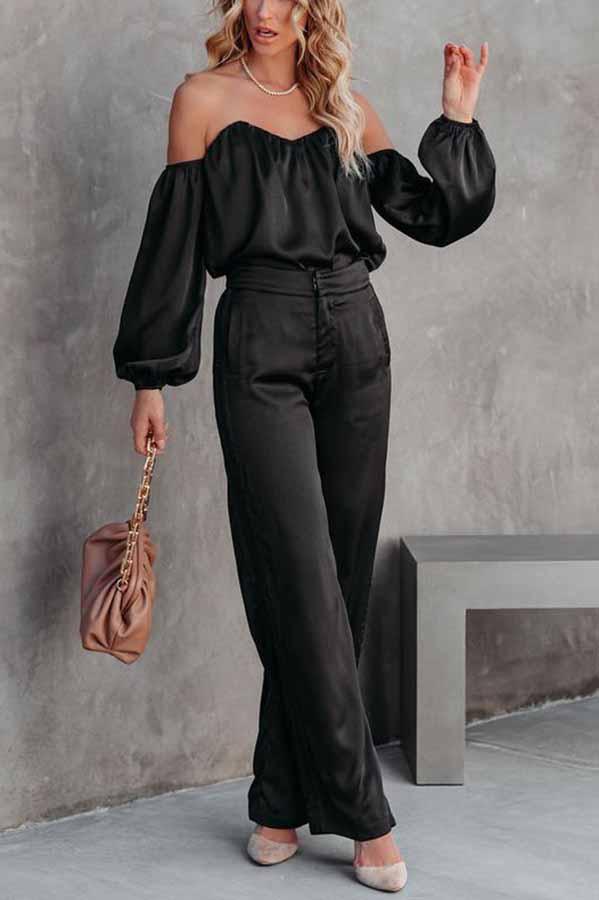 Anzug „Adele“ aus Satin mit schulterfreier Bluse und weitem Bein