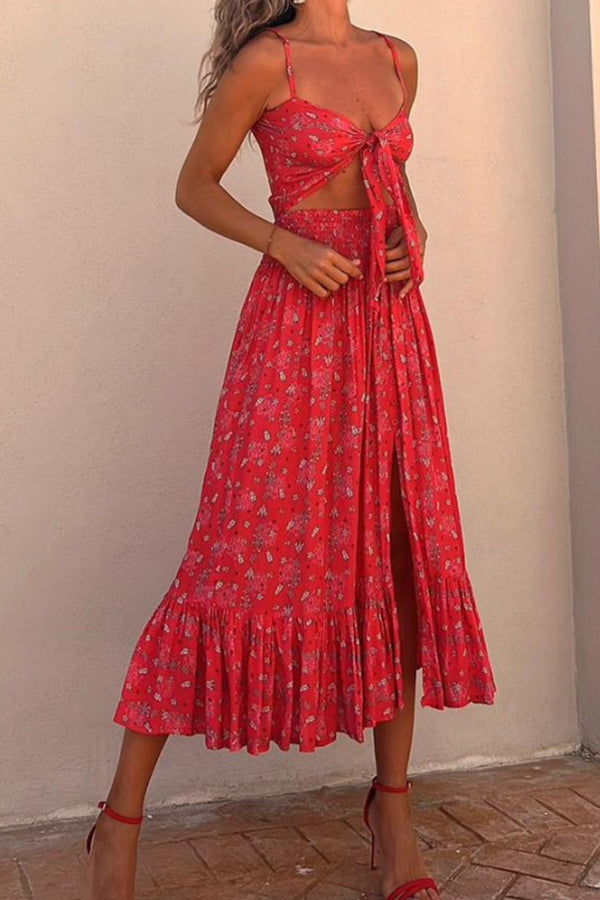 Blumenkleid mit Brustschleife