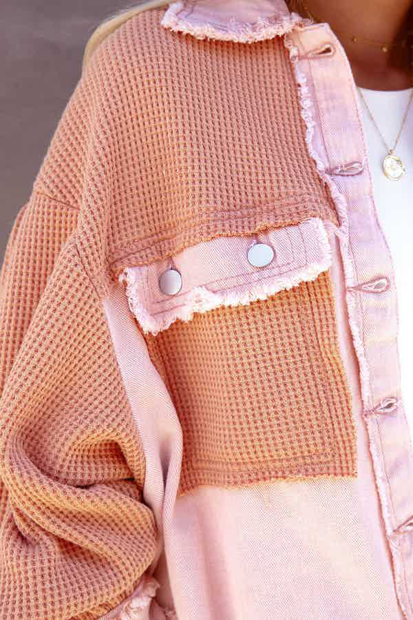 Ausgefranstes Hemd aus Baumwoll-Waffelstrick