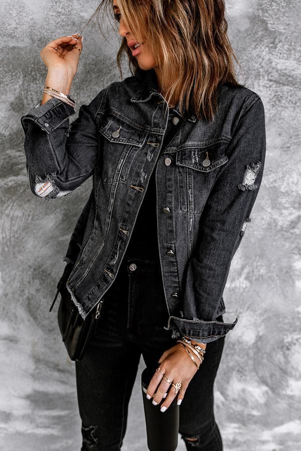 Jeansjacke mit Distressed-Revers, Saumknöpfen und offenem Saum