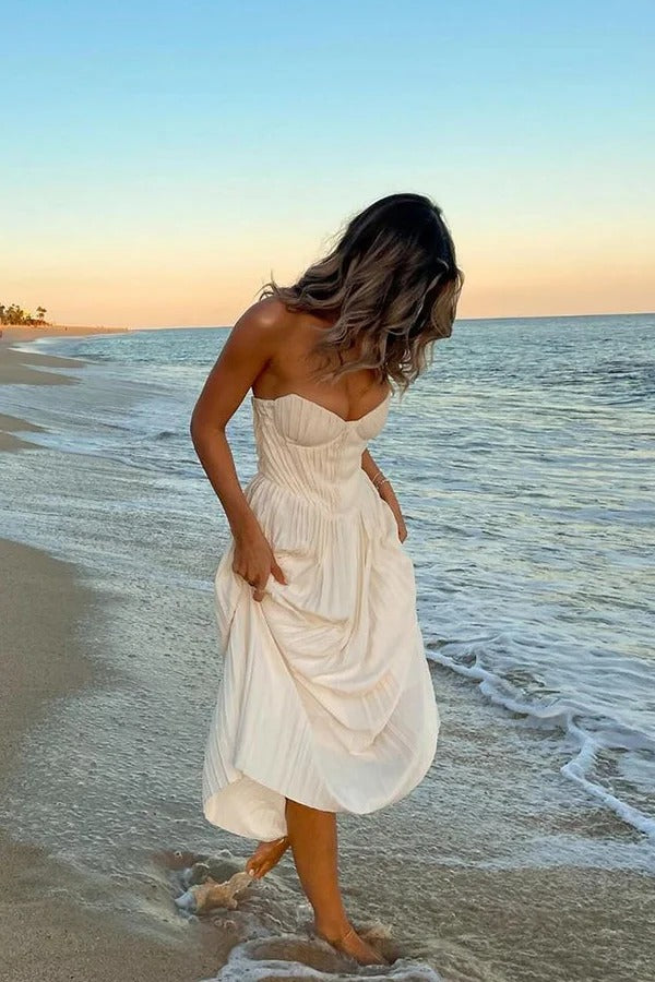 Romantic and Elegant Pleated Strapless Maxi Dress