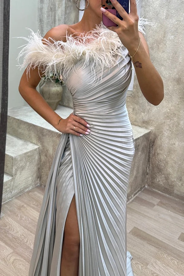 Looking Spectacular Pleated Feather Trim One Shoulder Slit Maxi Dress