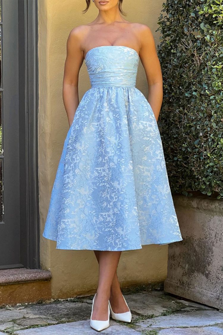 Elegantes Maxikleid aus Jacquardstoff mit Hosenträgern und schmalem Fischschwanz