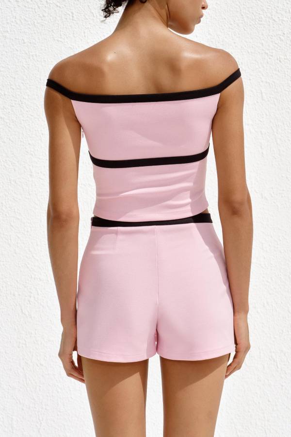 Fashionable Contrasting Bow-decorated Slit Shorts
