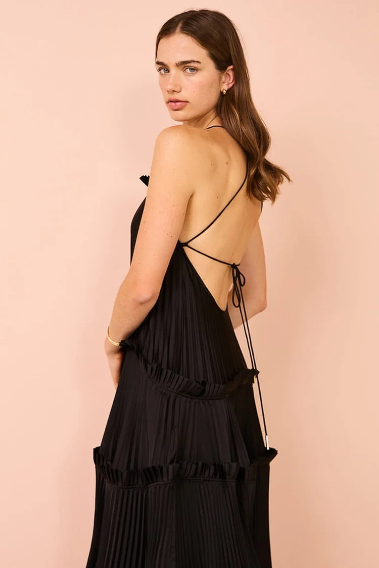 Halter Backless Tiered Pleated Solid Maxi Dresses-Black