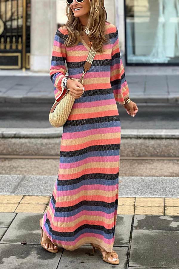 Striped contrast v-neck knitted dress